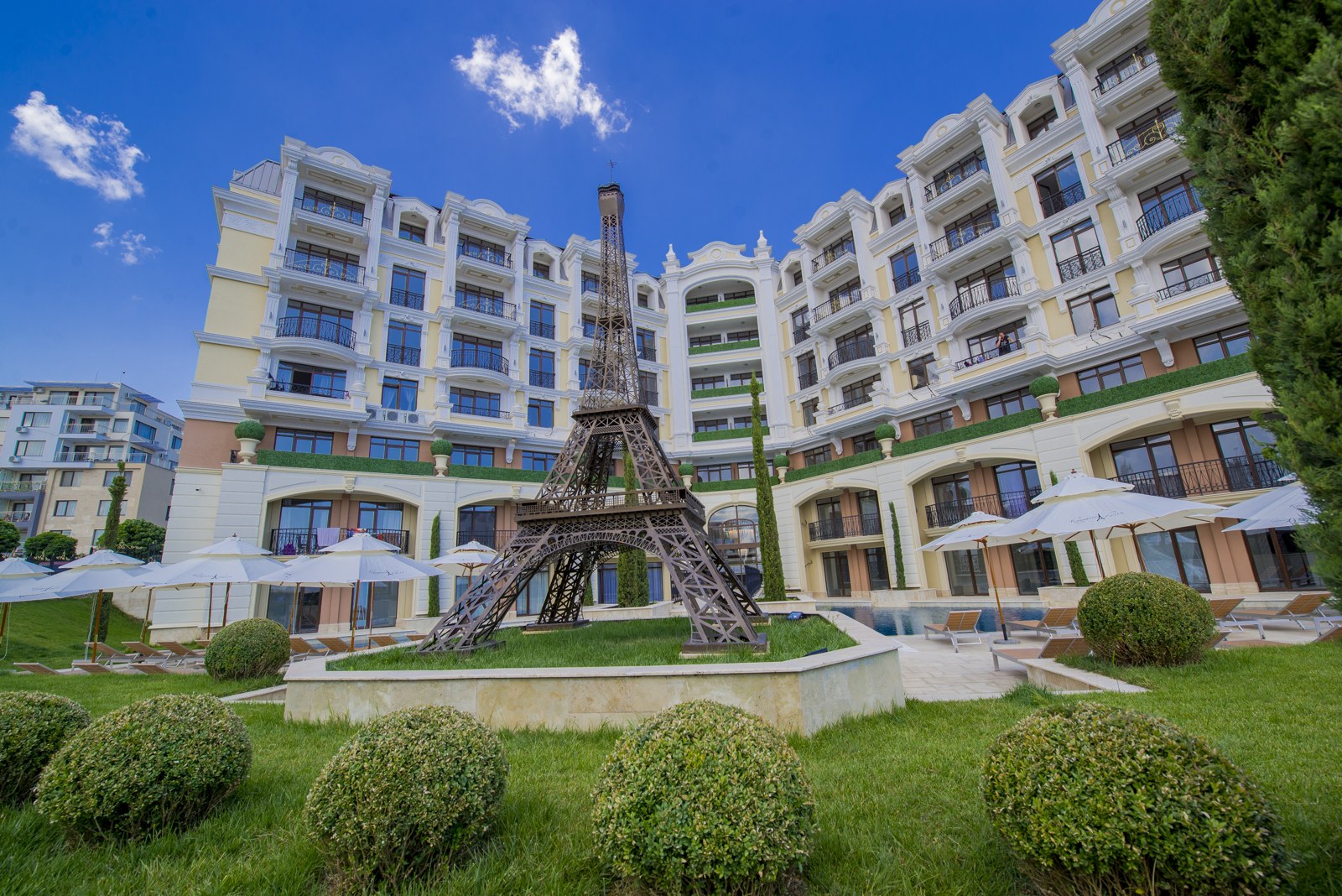 Романс Париж
